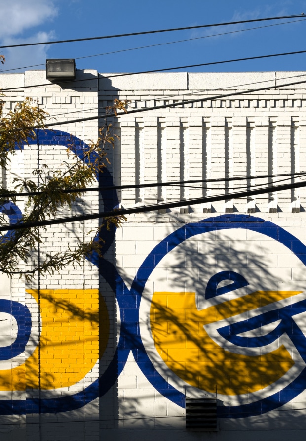 America In Motion. Metropolitan Ave New York. Quest - Im Wandel Der Zeit. Oliver Lins