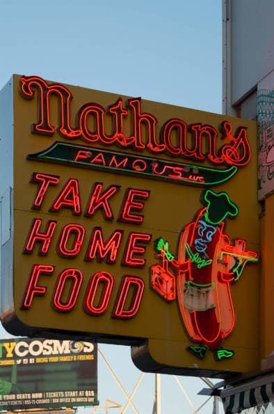 Coney Island Nathan's Wonderland Brooklyn New York. Typography Impressions. Quest - Im Wandel Der Zeit. Oliver Lins