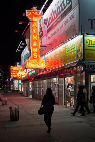 Coney Island Nathan's Wonderland Brooklyn New York. Typography Impressions. Quest - Im Wandel Der Zeit. Oliver Lins