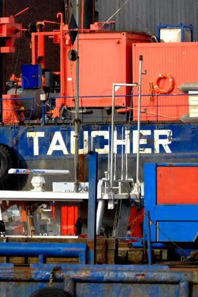 Port Of Hamburg Hamburger Hafen Quest, By Oliver Lins