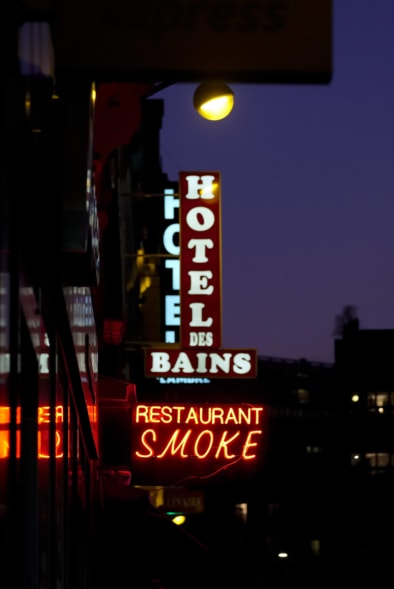 Smoke Montparnasse - Oliver Lins, Quest - Im Wandel der Zeit