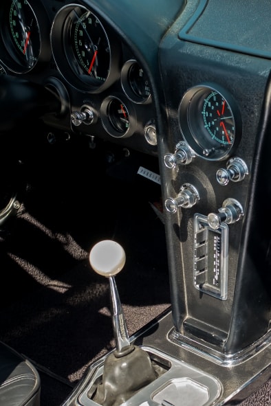 Classic Car Rally Vorarlberg, Corvette. Oliver Lins - Invading Spaces