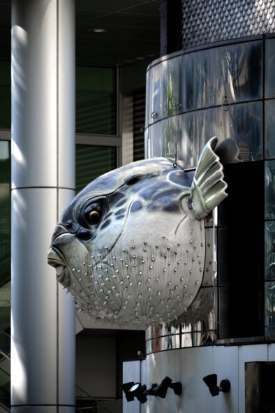 Blade Runner | Dangerous Days 05 | Oliver Lins - Japanese Restaurant Puffer fish entrance sculpture
